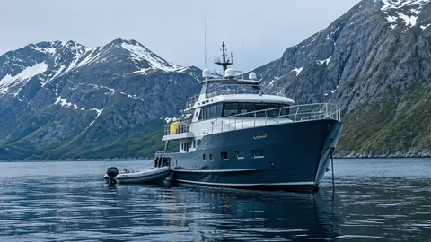 Explorer-Yacht und Expeditionsyacht versichern