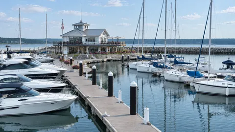 Hafen und Marina